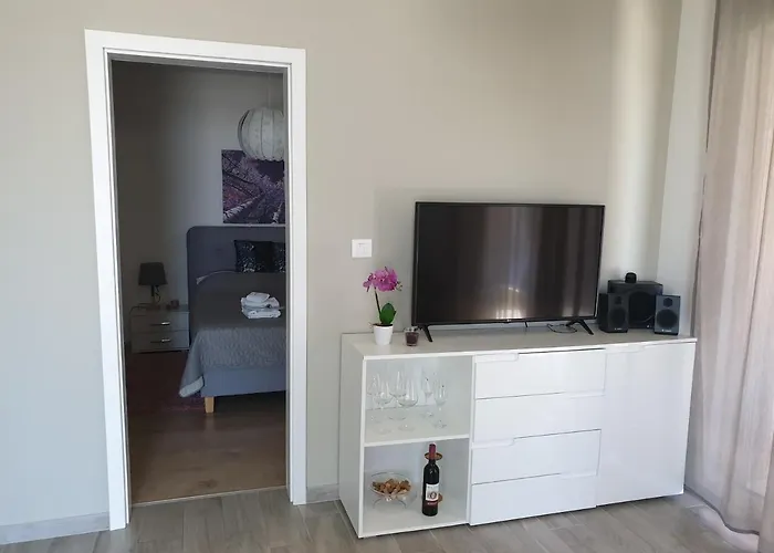 Small House Tia With Private Pool * פולה