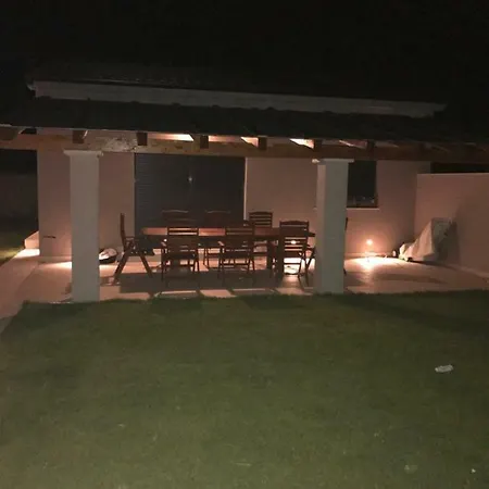 Small House Tia With Private Pool 普拉