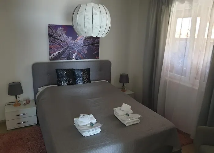 Small House Tia With Private Pool Apartment *