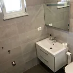 Small House Tia With Private Pool Pula